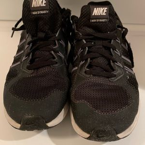 Boys 7y Nike sneakers